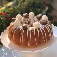 کیک وانیلی با مغز نارگیل 