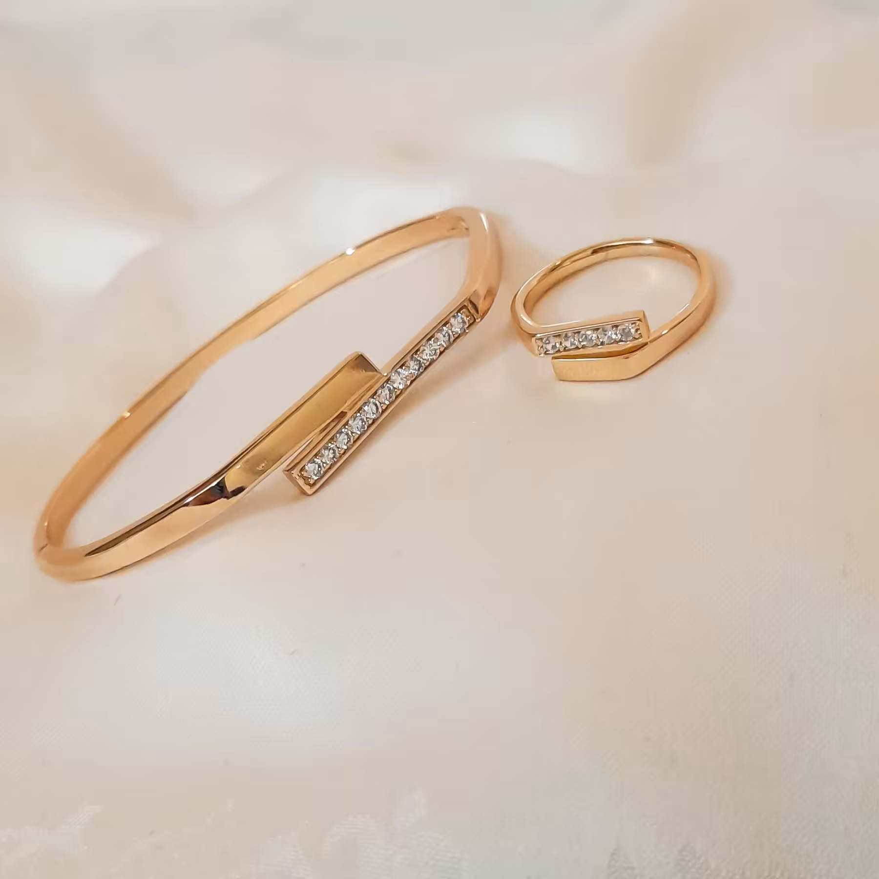 ست دستبند و انگشتر ژوپینگ طرح  ظریف