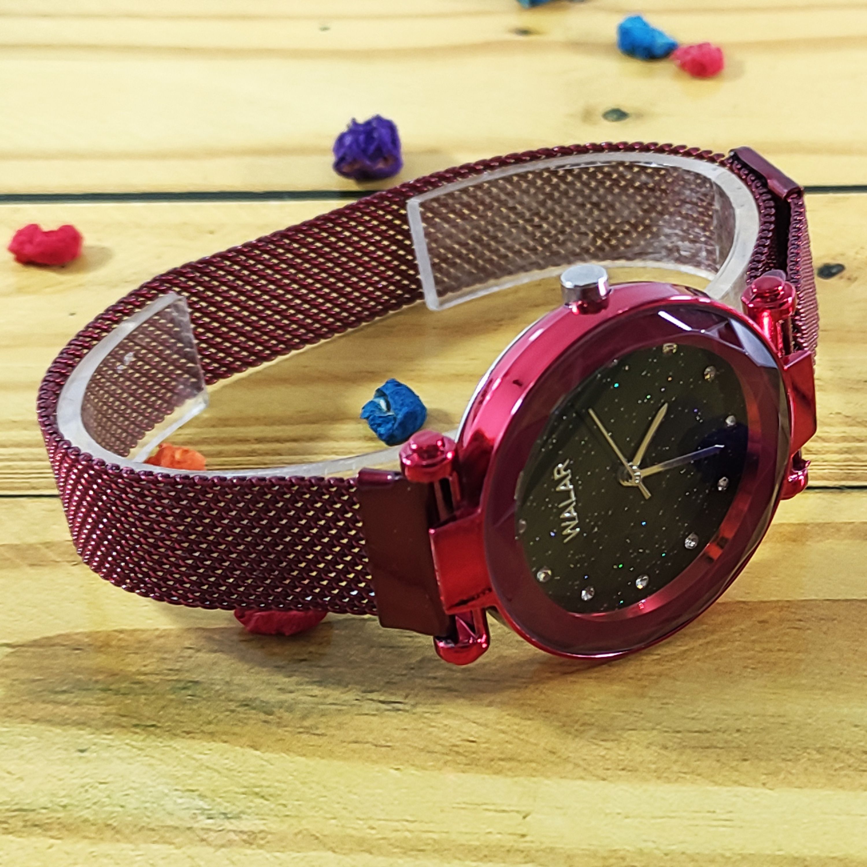 ساعت زنانه والار walar بند حصیری مگنتی شاین دار قرمز