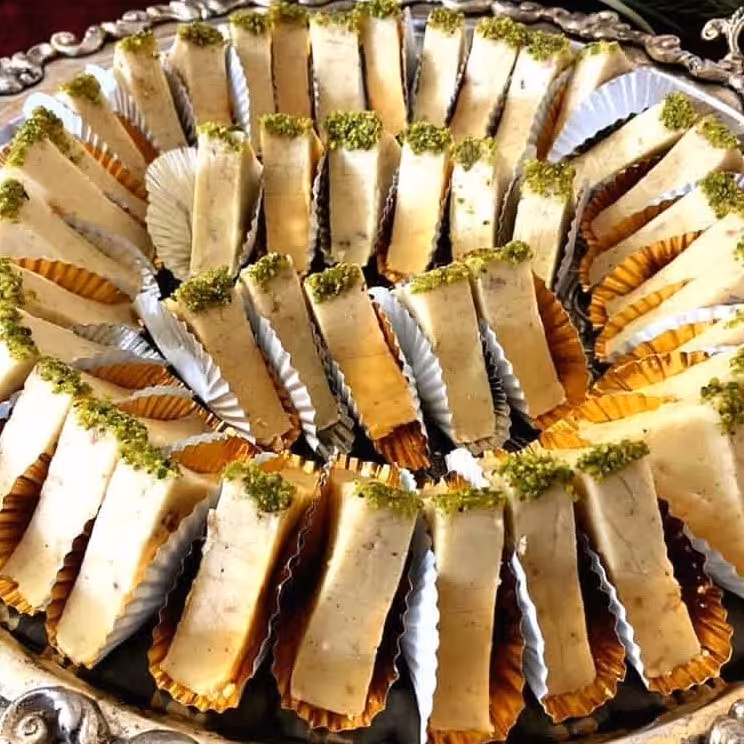 حلوا هل و بادام _بسته ده عددی _ ترکیب بینظیر هل و بادام