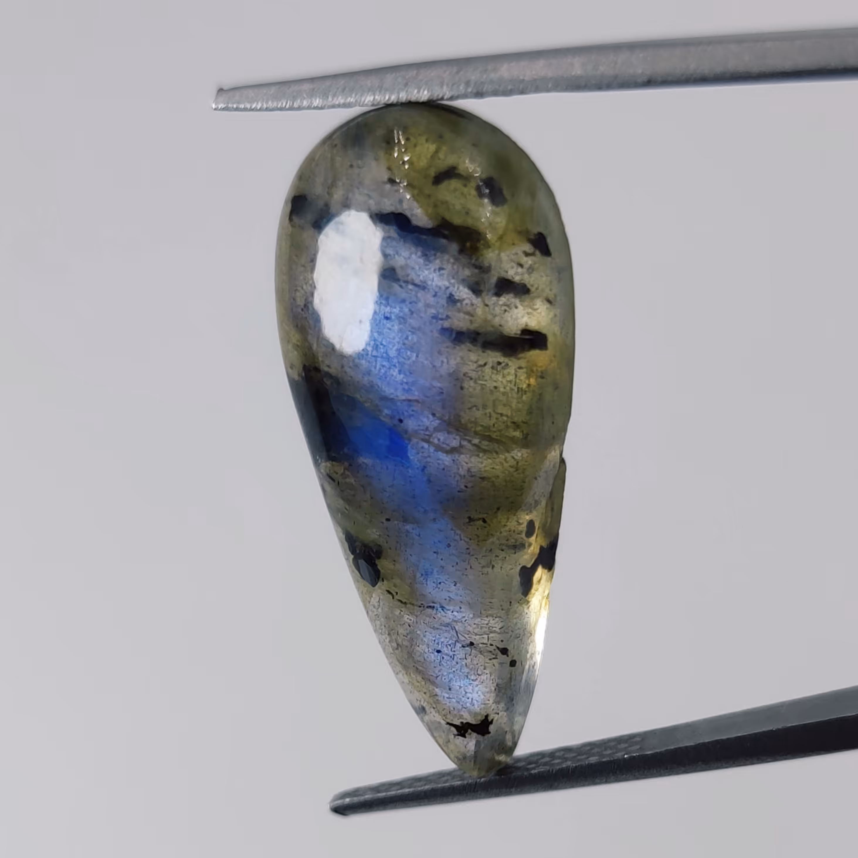 سنگ لابرادوریت معدنی ماداگاسکار    