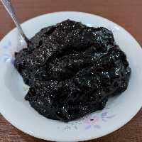 رب انار ترش محلی  (گیلان) 400 گرمی  سیاه رنگ و بسیار غلیظ