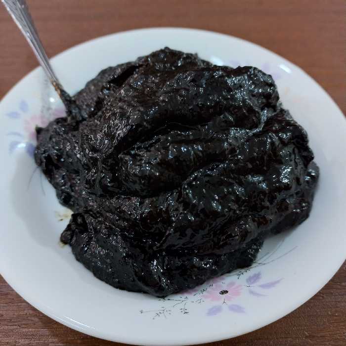 رب انار ترش محلی  (گیلان) 400 گرمی  سیاه رنگ و بسیار غلیظ