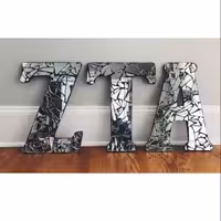 حروف آینه کاری شده به حالت دیواری یا استند