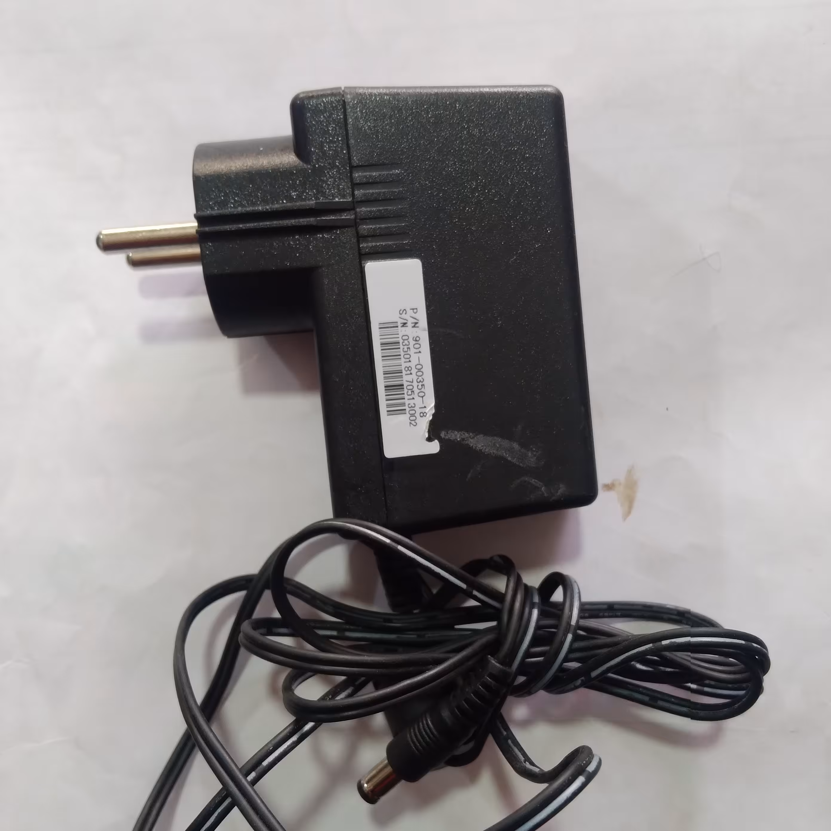 آداپتور 12ولت 1 آمپر  درجه یک