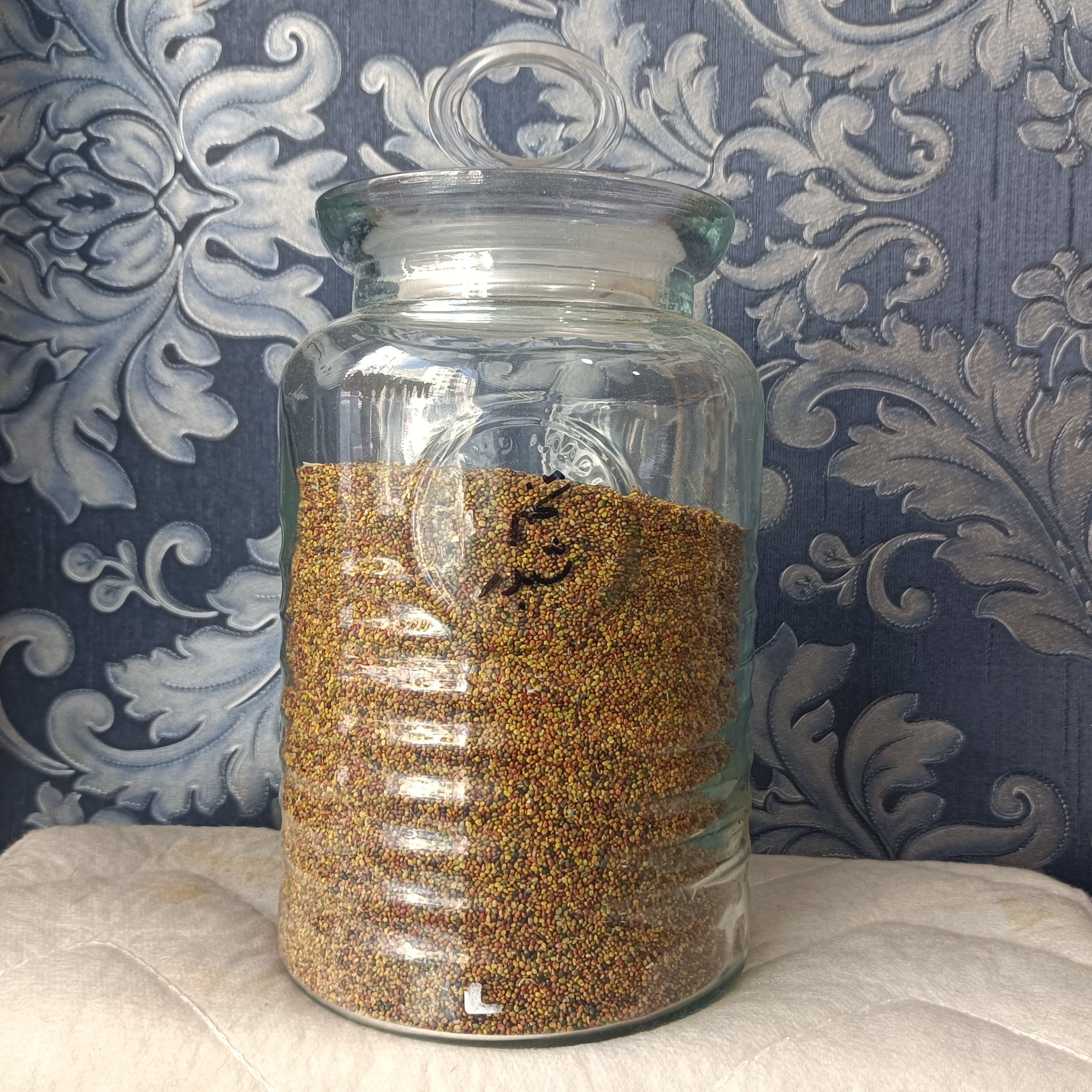 تخم شبدر ( برسیم ، رسین ) درجه یک اعلاء 500 گرم 5 ستاره صدرا