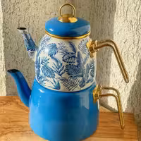 کتری و قوری لعابیبرند پاچی ترکظرفیت کتری 2 لیتری قوری 1 لیتری دستگیره نسوز هزینه ارسال به عهده مشتری