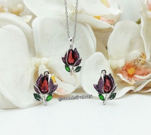 نیم ست گل سرخ