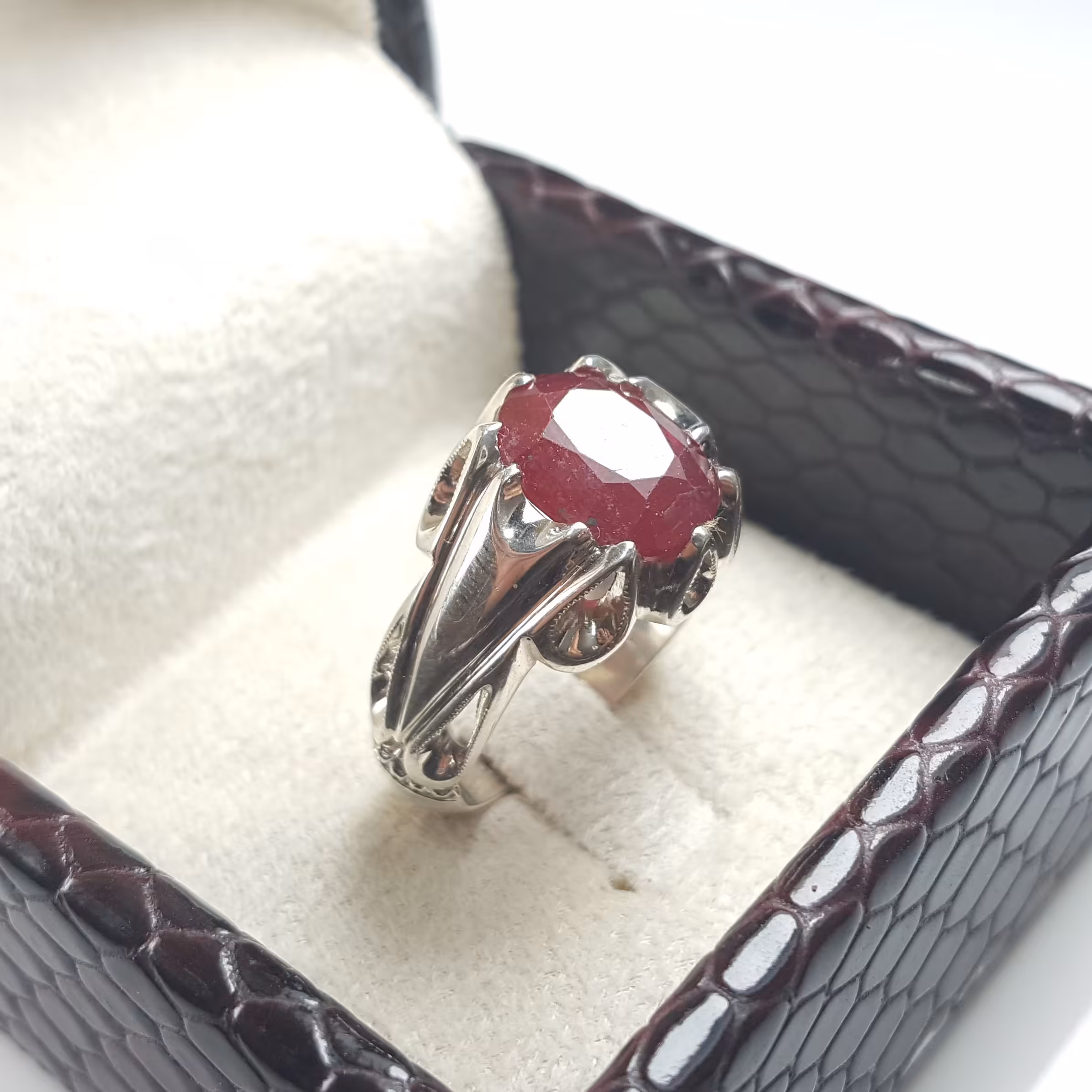 انگشتر یاقوت سرخ رکاب دست ساز 