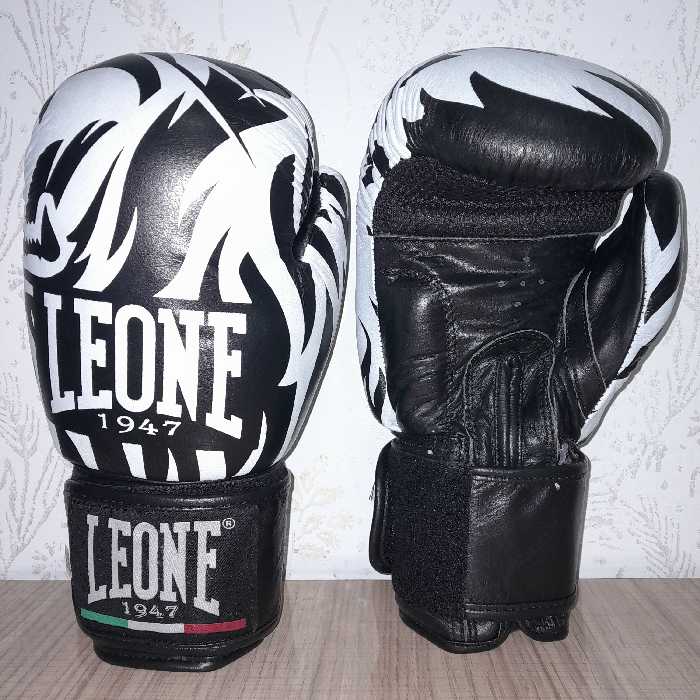 دستکش بوکس چرم طبیعی حراج