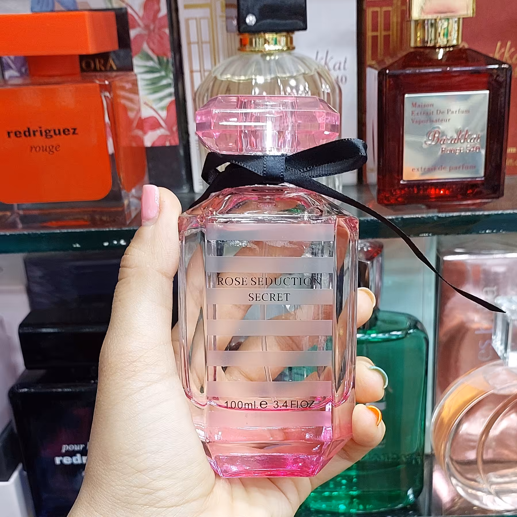 ادکلن بامبشل ویکتوریا سکرت بامشبل زنانه اماراتی حجم 100 میل عطر بامشل عطر بامب شل