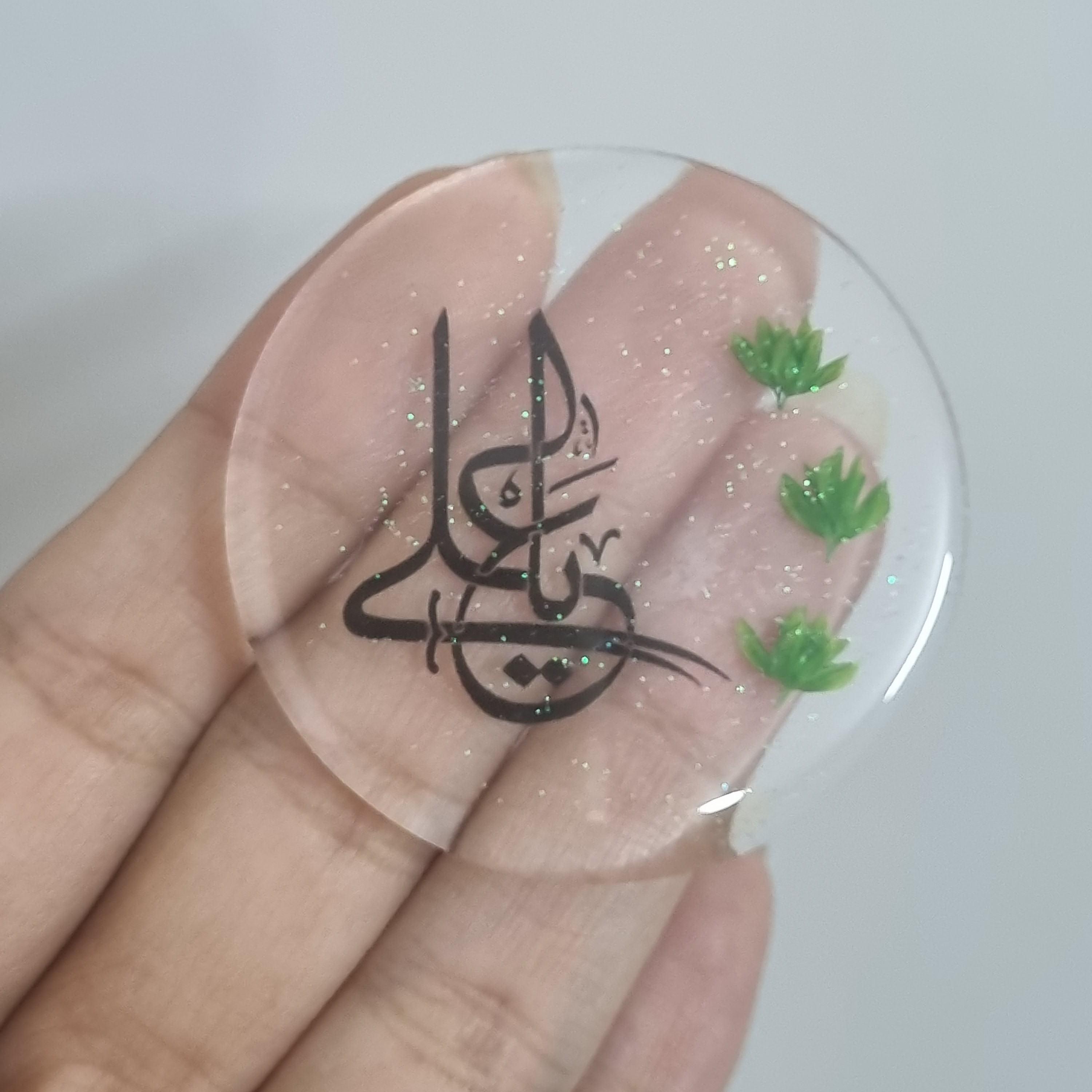 آویز ماشین رزینی با طرح دلخواه و گل طبیعی
