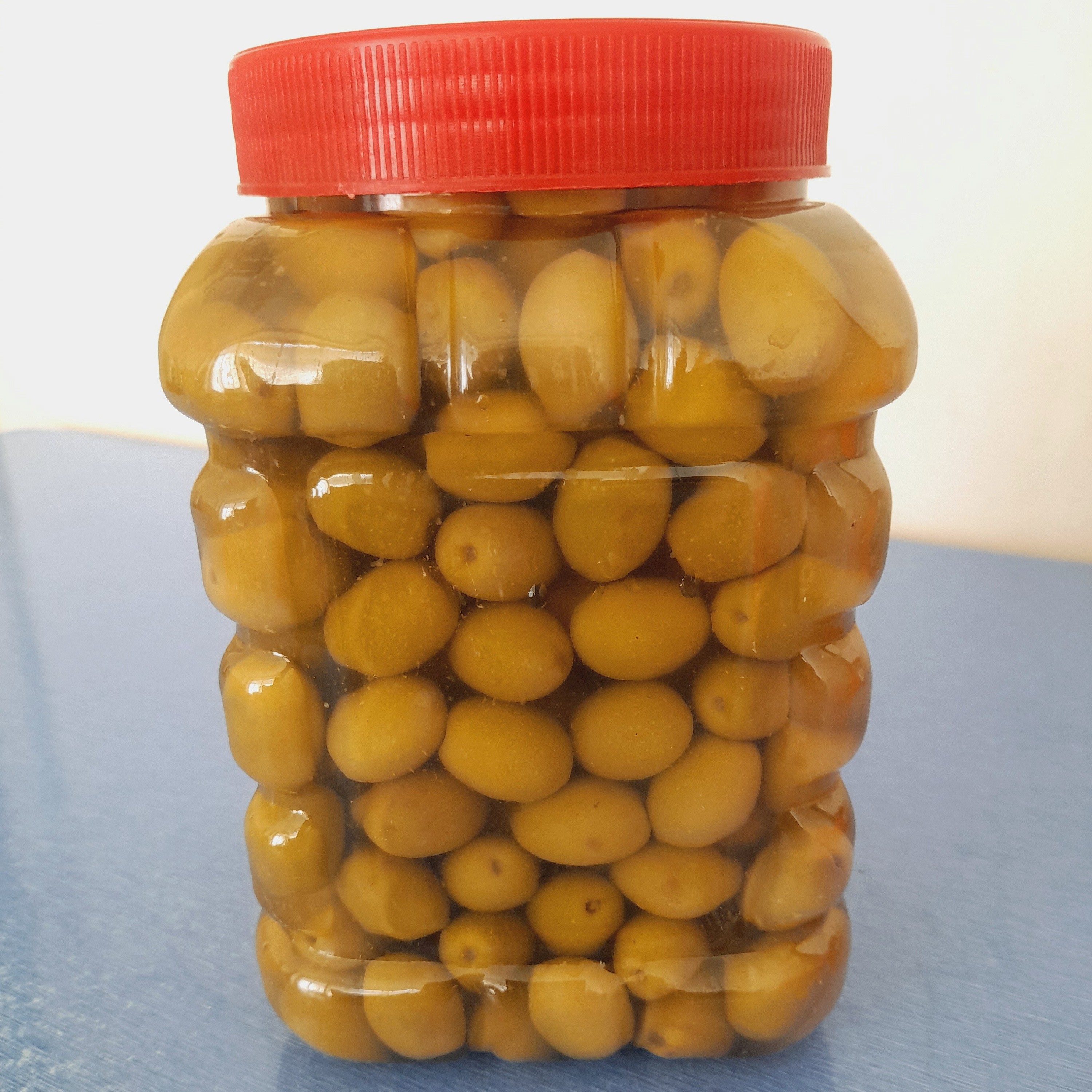 زیتون باهسته سوپر ویژه داخل ظرف(1،500)گرمی 