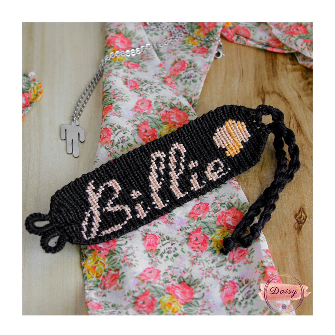 دستبند آلفا بافی -  کد 045