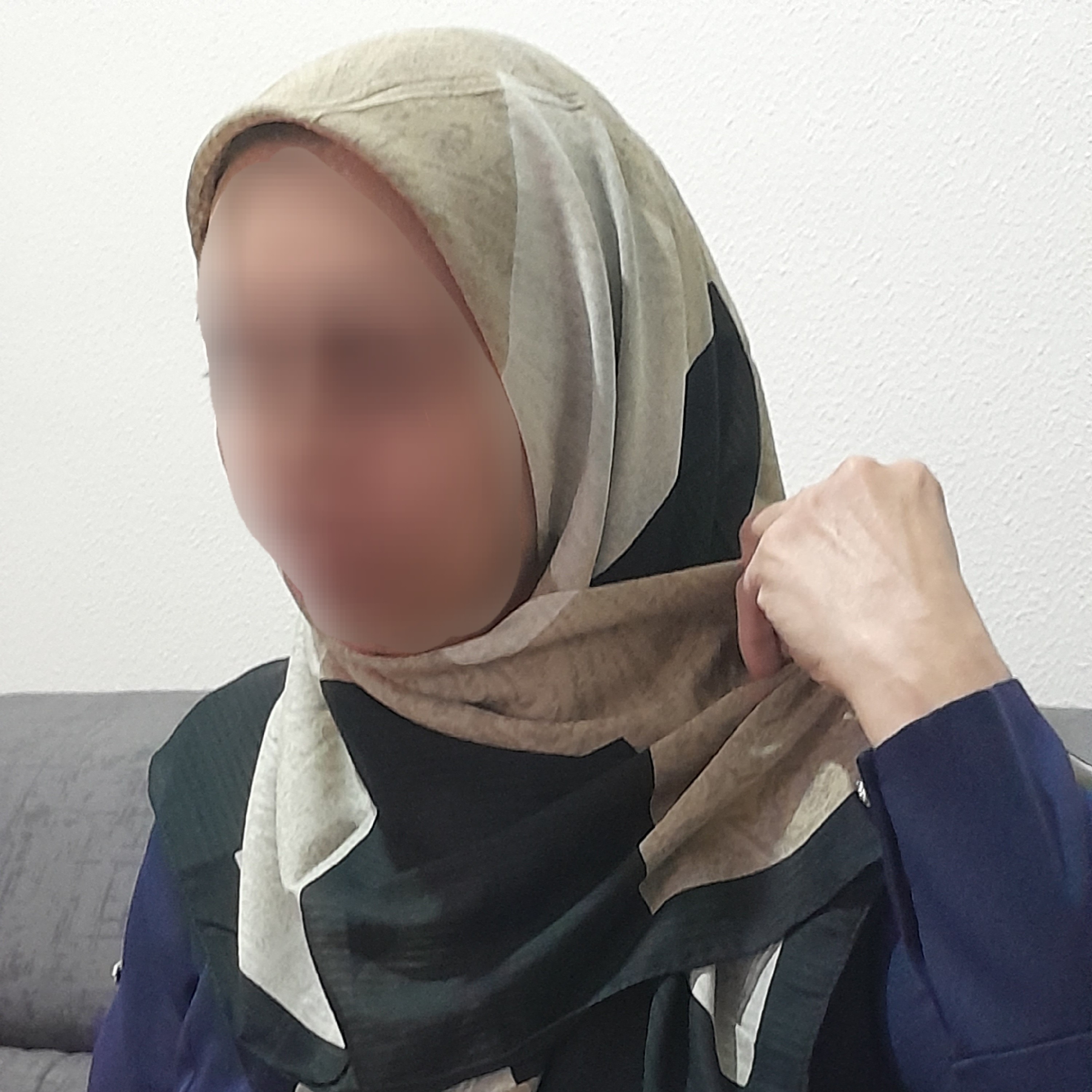 روسری نخی ژاکارددوردوخت(کد2)زیباوخاص،قواره90