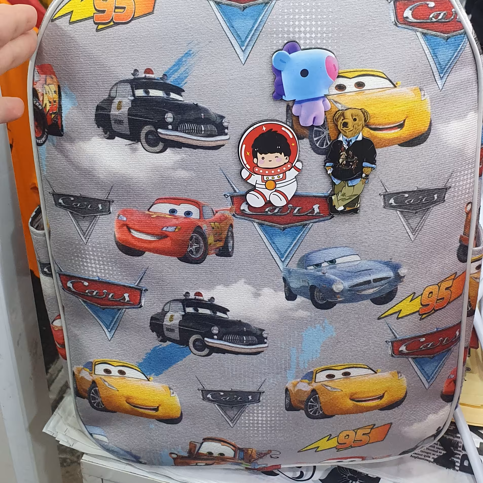 کوله مهد کودک کیفیت عالی  طرح های مختلف و متنوع پیکسل دار طرح ماشین ها