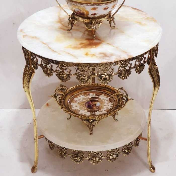 میز برنز گل رز سایز 50در45 (پس کرایه)