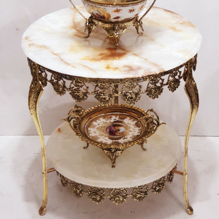 میز برنز گل رز سایز 50در45 (پس کرایه)