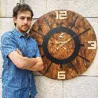 ساعت دیواری چوبی مدل ژوهانسبورگ (Johannesburg) در  سایز 90 موتور تایوانی