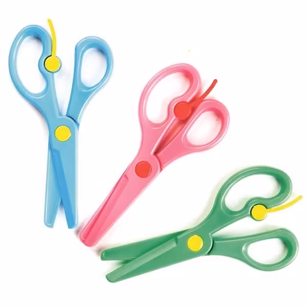 قیچی تیغه پلاستیکی