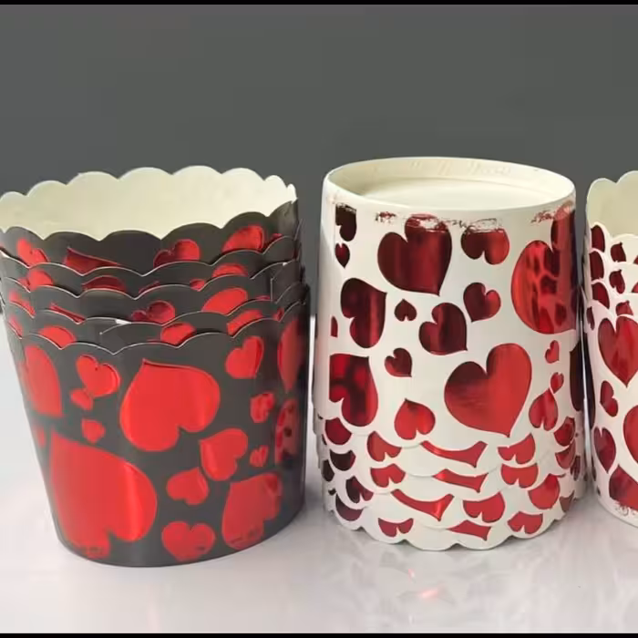 کاپ کیک پک 10 عددی کاپ کیک  لیزری طرح دار   ولنتاین