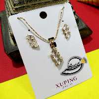 نیم ست برند Xuping از جنس مس و روکش طلا بسیار با کیفیت طرح خاص و شیک نگین کاری شده ظریف کاملا مشابه طلا و رنگ ثابت