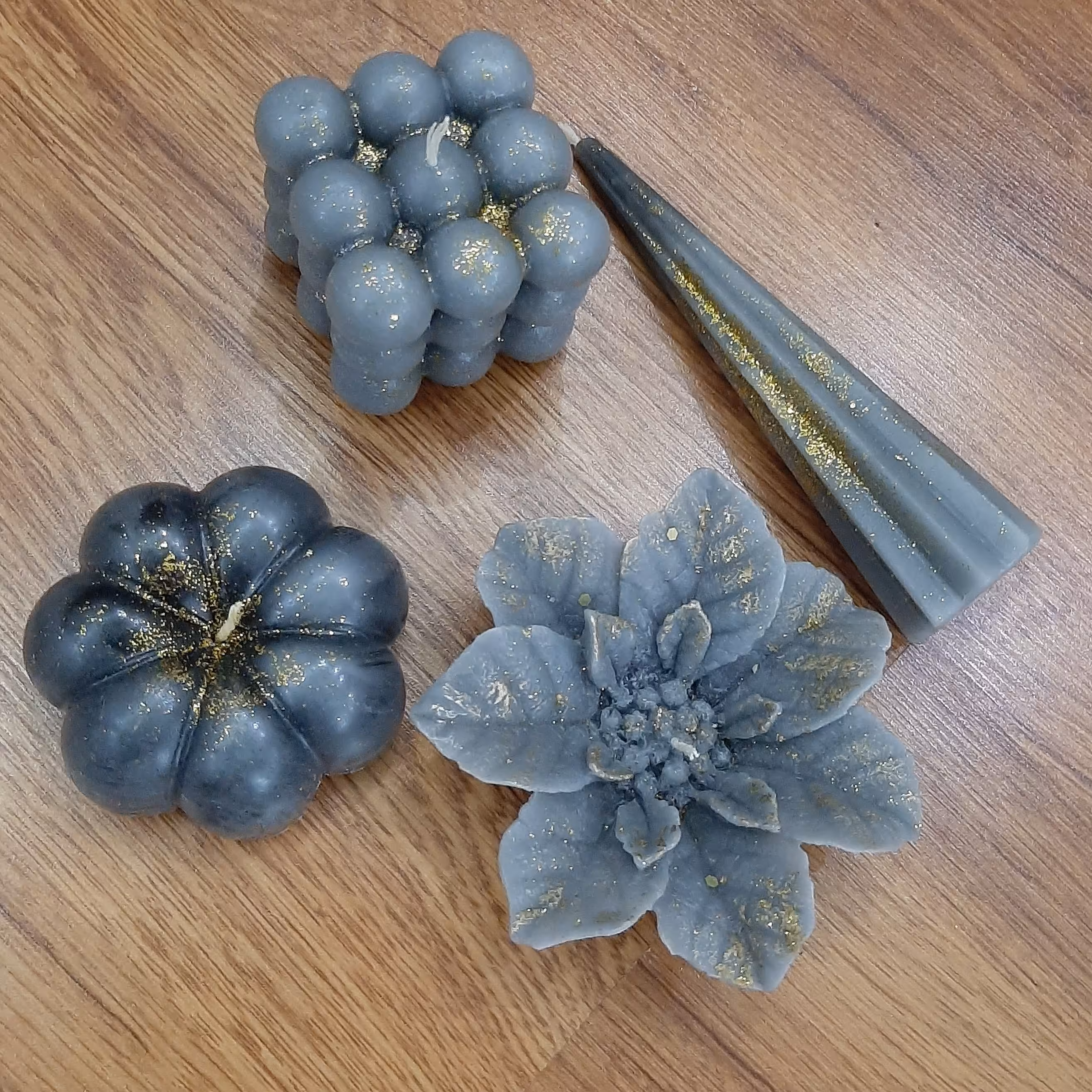 شمع گل وروبیک ست نقره ای طوسی. چهارتایی