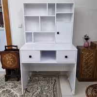 میز تحریر کتابخانه دار