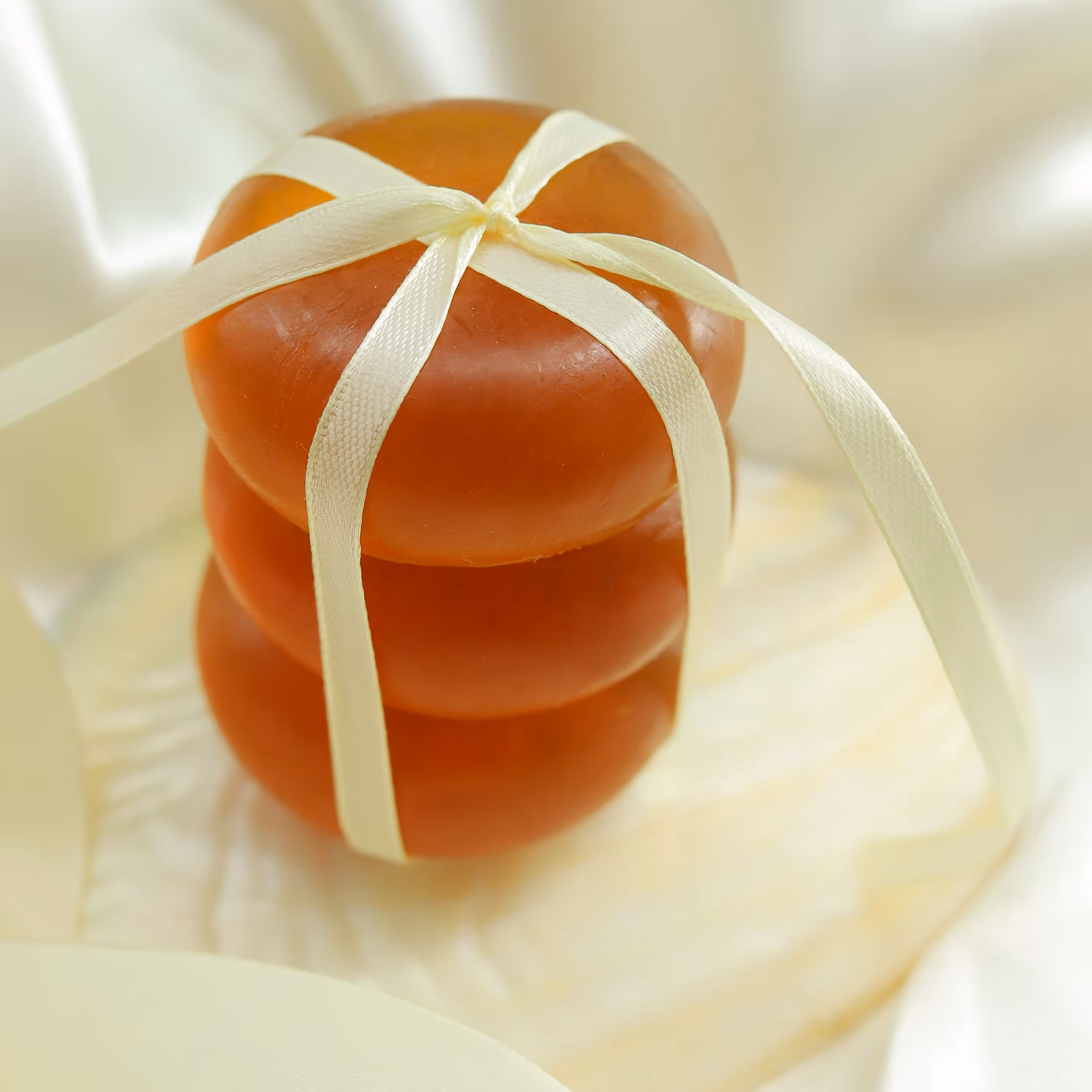 صابون گیاهی عسل برای پوست های خشک و معمولی، مرطوب کننده و شاداب کننده