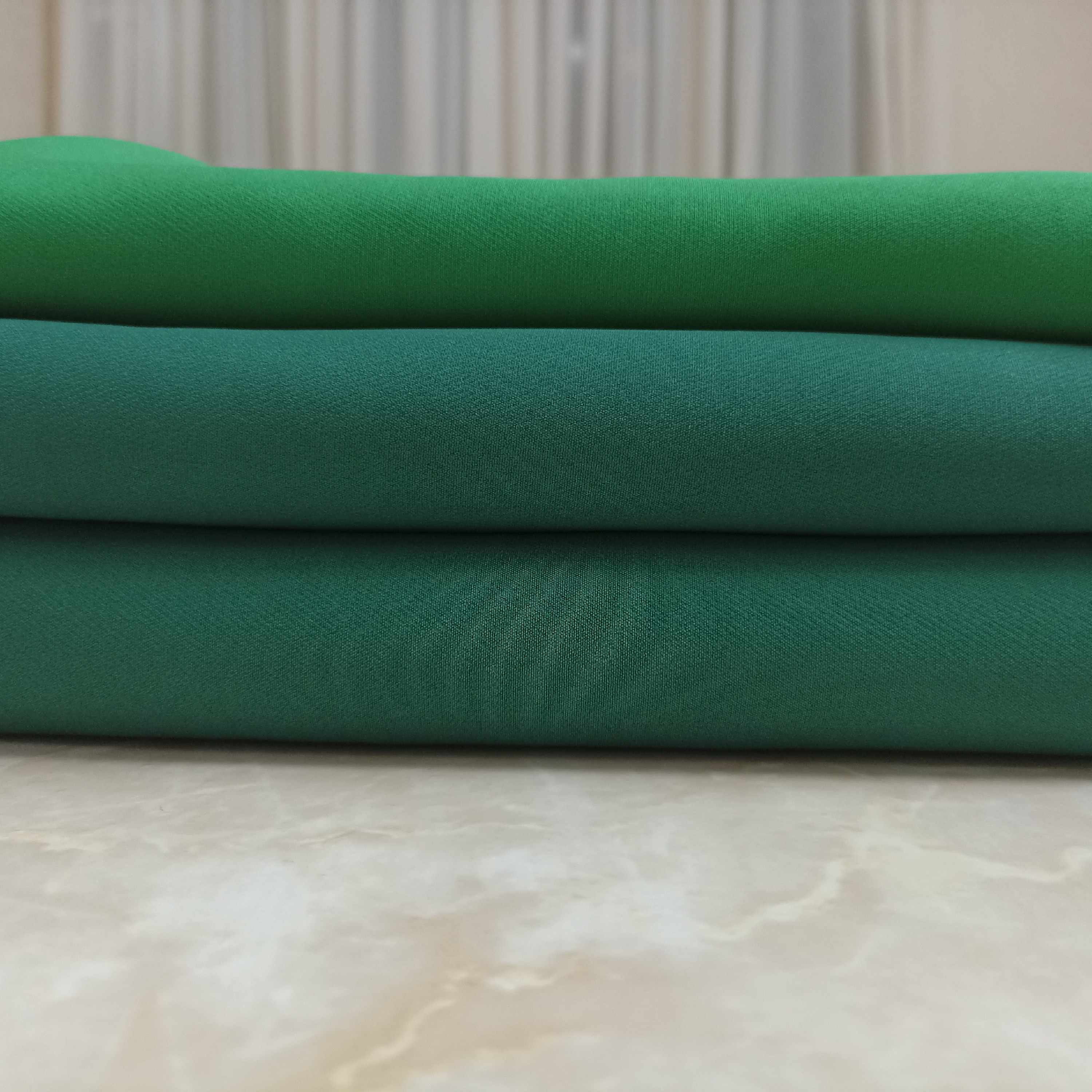 پارچه مازراتی سبز سیدی دو متر و هفتاد سانت