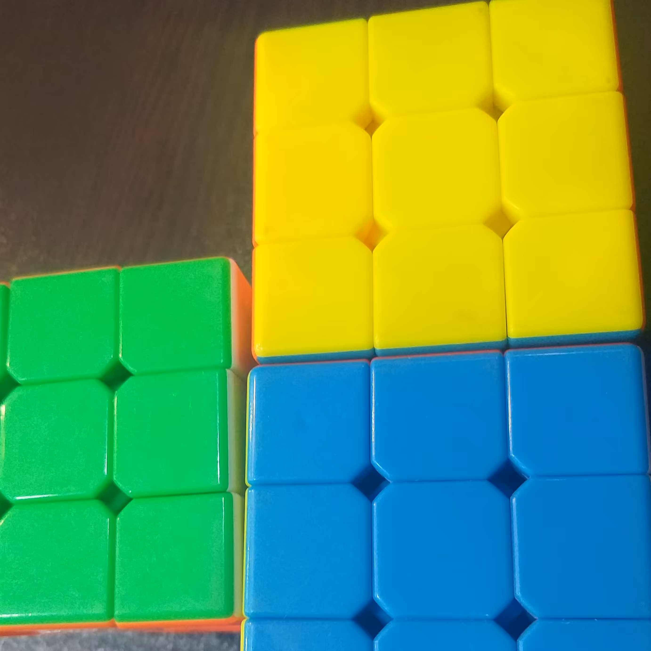 مکعب هوش رنگ ثابت