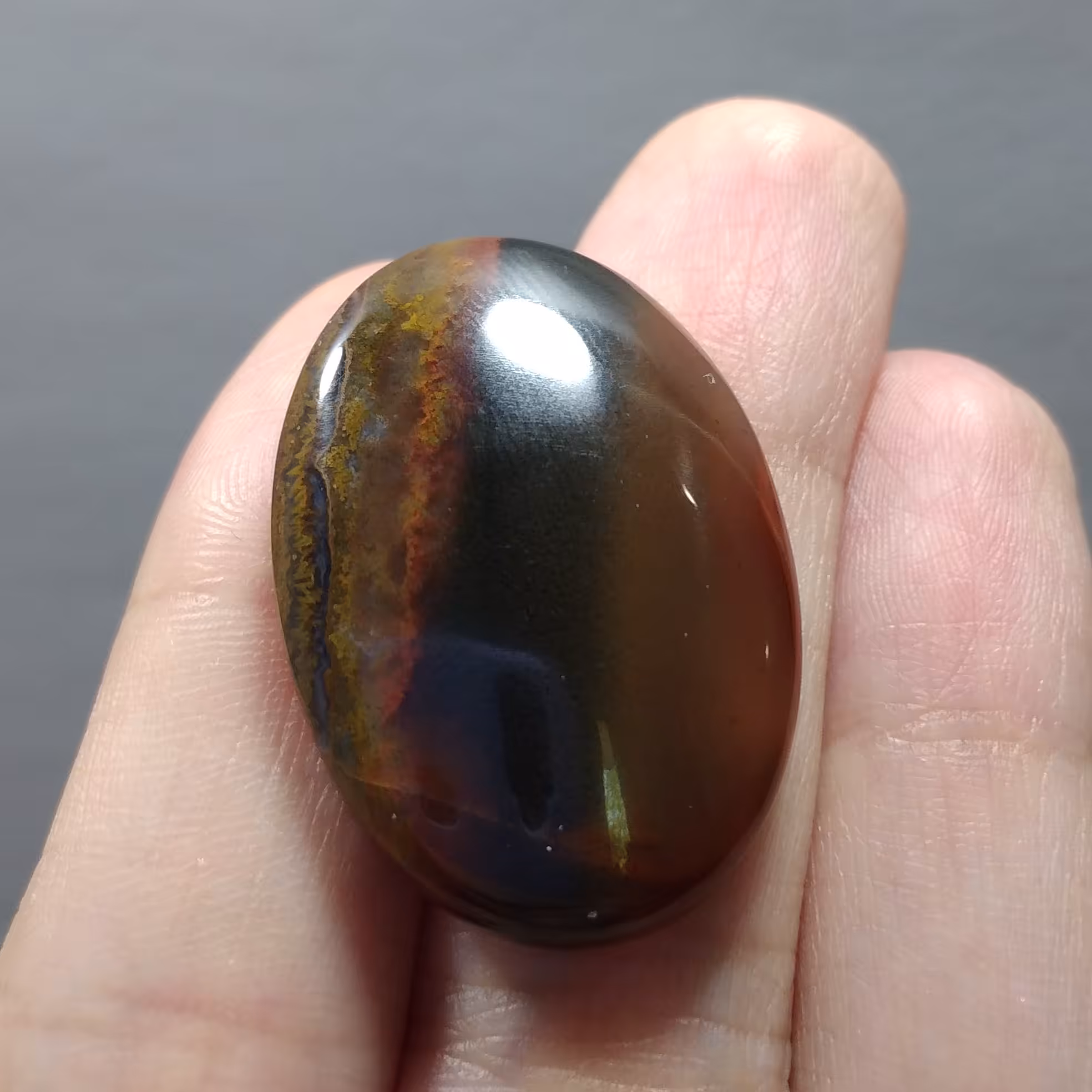 نگین سنگ شجر قهوه ای تقریبا 7 گرمی با ابعاد تقریبی 3 در 2 سانتی متر  کد n0066