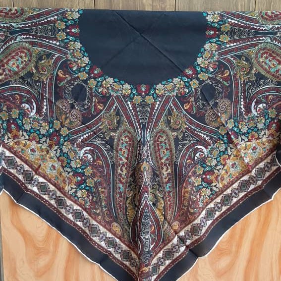 روسری حریر نخ مشکی