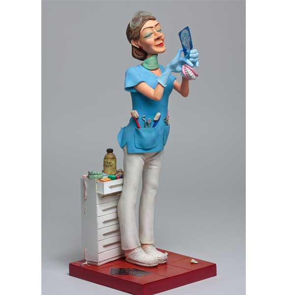 مجسمه خانم دندانپزشک STATUE OF THE MADAM DENTIST