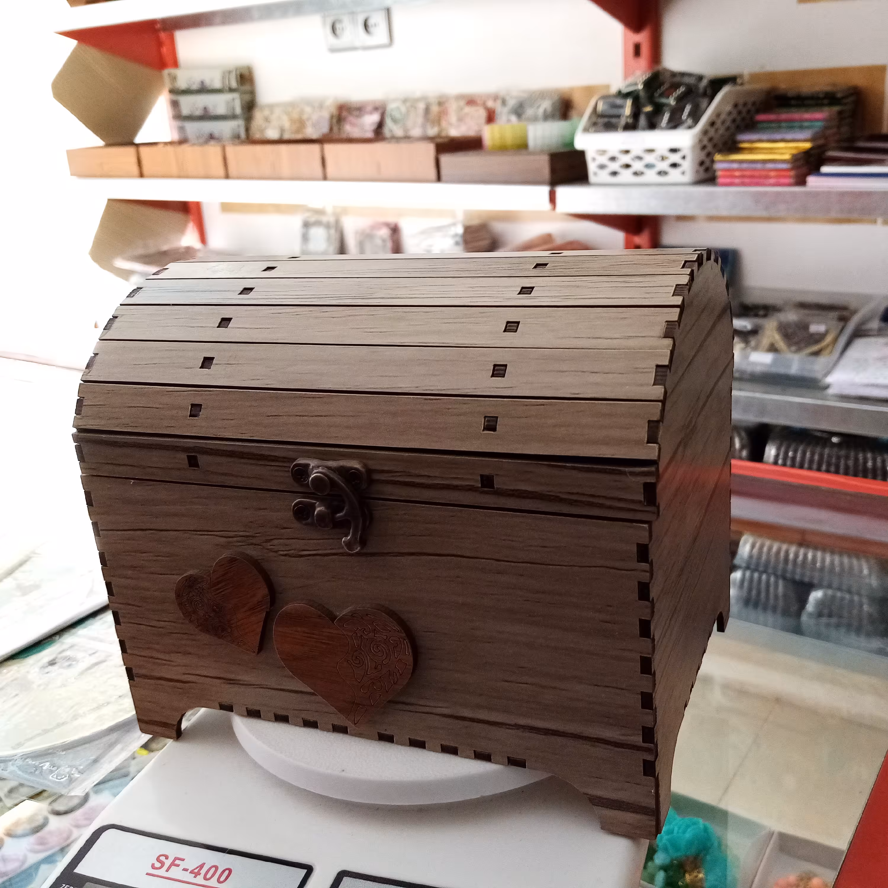 صندوقچه چوبی بزرگ