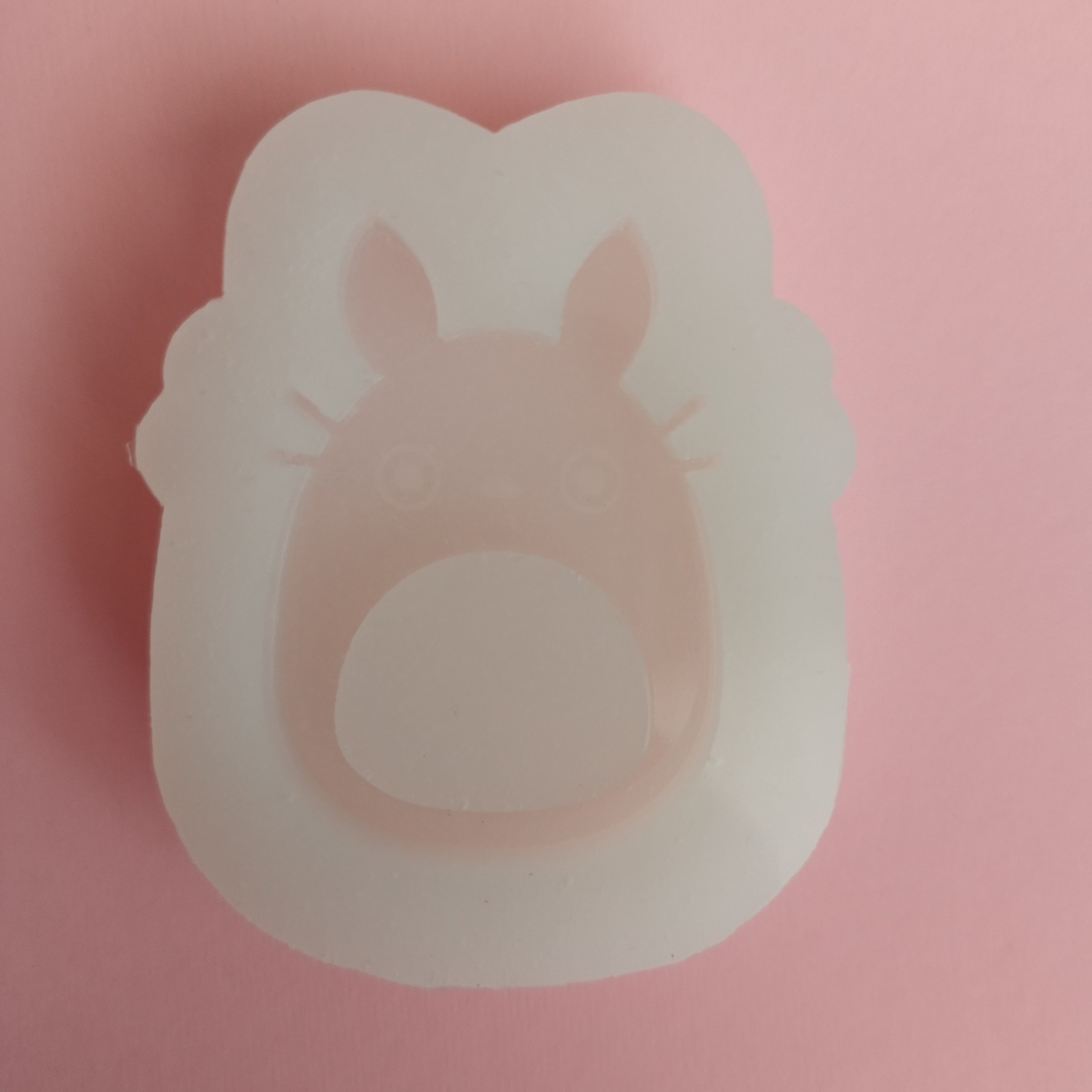 قالب سیلیکونی رزین شیکر  طرح توتوروtotoro شخصیت کارتونی 