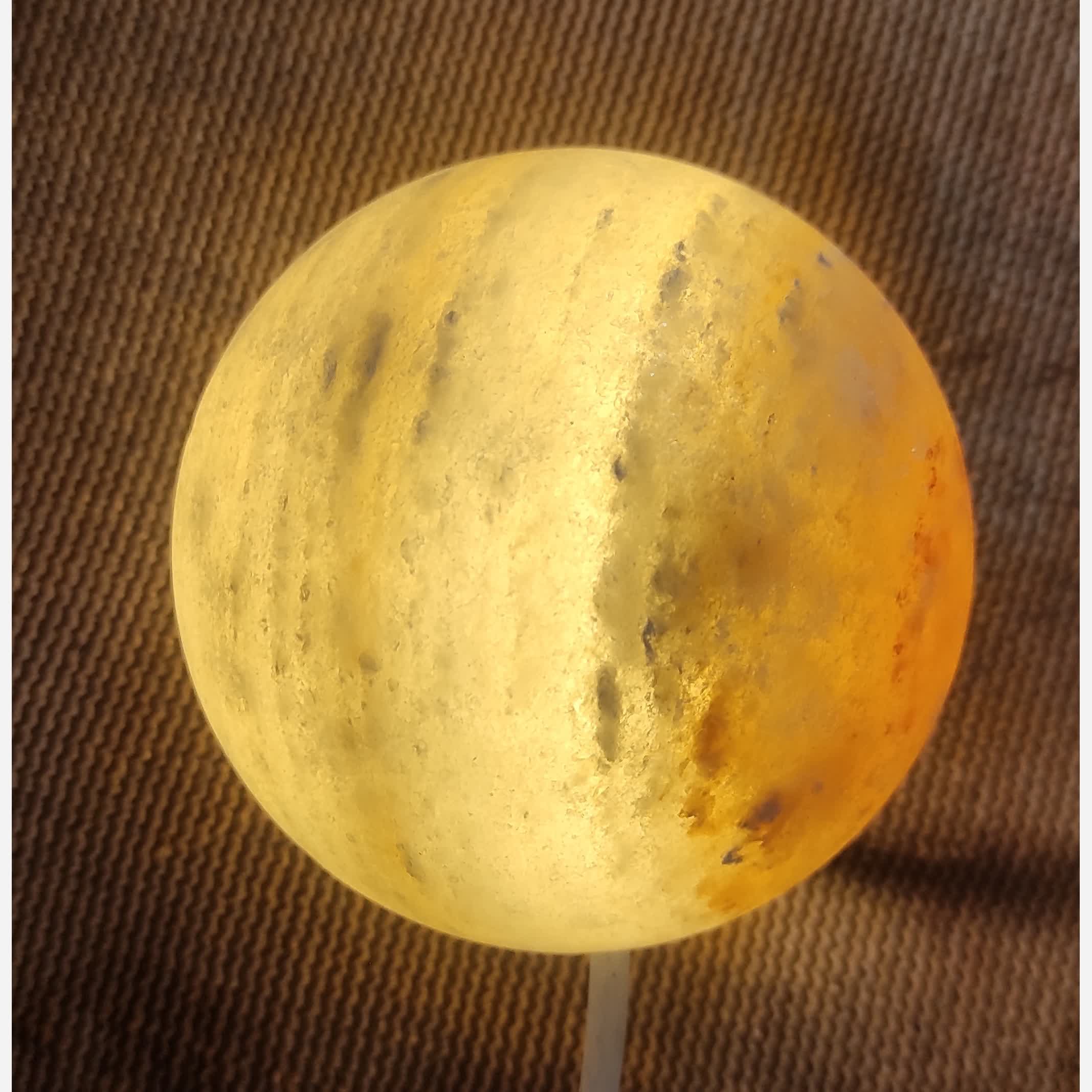 آباژور سنگ نمک کروی کهکشانی. قطر  10