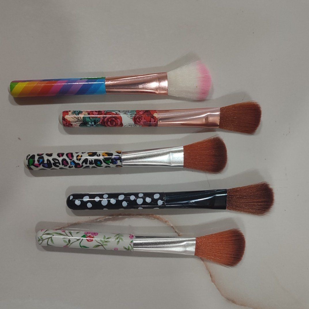 براش تکی رژگونه
