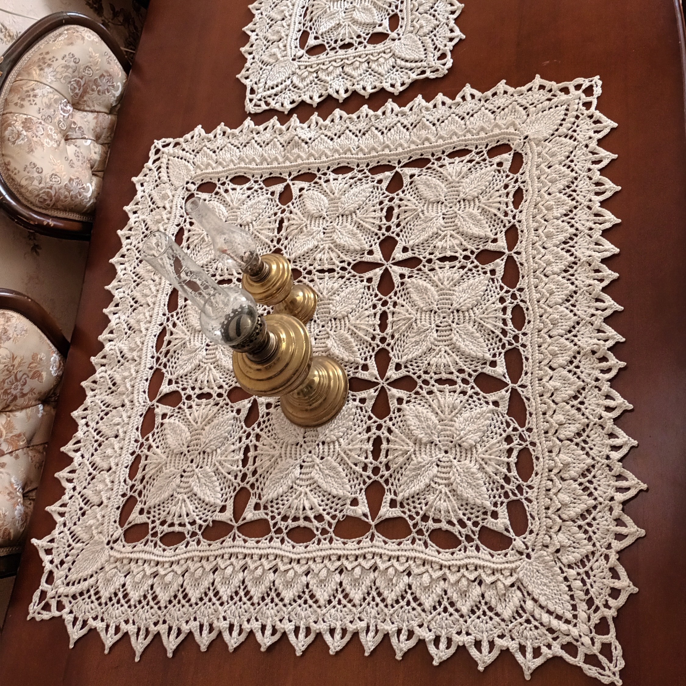 رومیزی و رانر دستبافت قابل سفارش در رنگ و سایز دلخواه