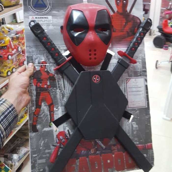 خرید اسباب بازی نقاب و شمشیر ست ددپول به قیمت کارخانه و عمده