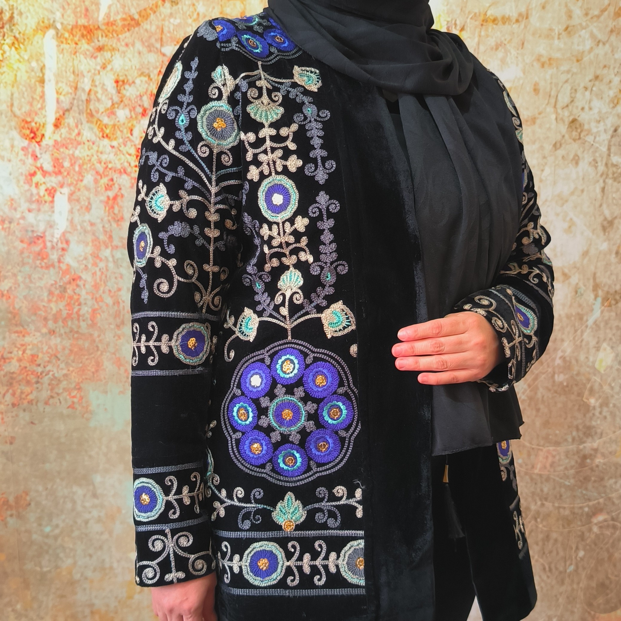 مانتو کتی مخمل سوزندوزی (سوزن دوزی) بسیار شیک از سایز 36 تا 52