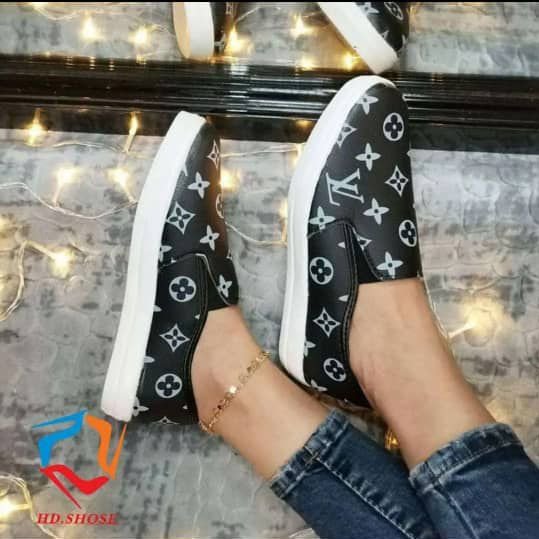 کفش ونس مدل LV چرم بسیار سبک و راحت و شیک