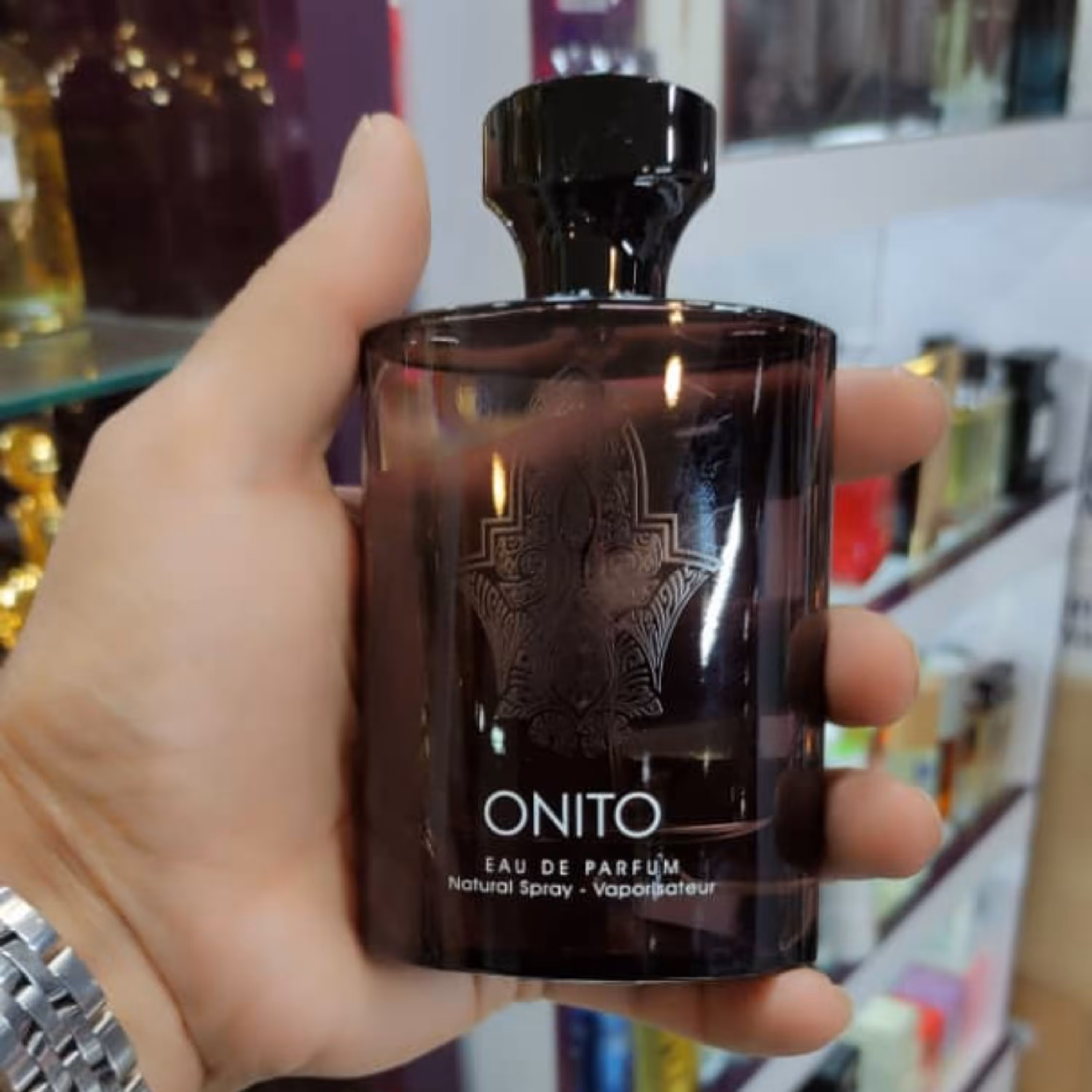 ادکلن مردانه اونیتو روونا (اونیرو ) Rovena Onito
