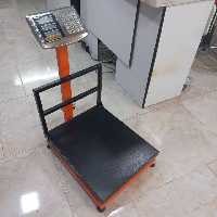 ترازو باسکول 300 کیلویی تاشو کفه 40 در 50 گارد دار فراز توزین ارسال با باربری و پس کرایه 