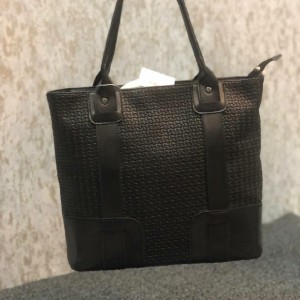 کیف تک رنگ زنانه