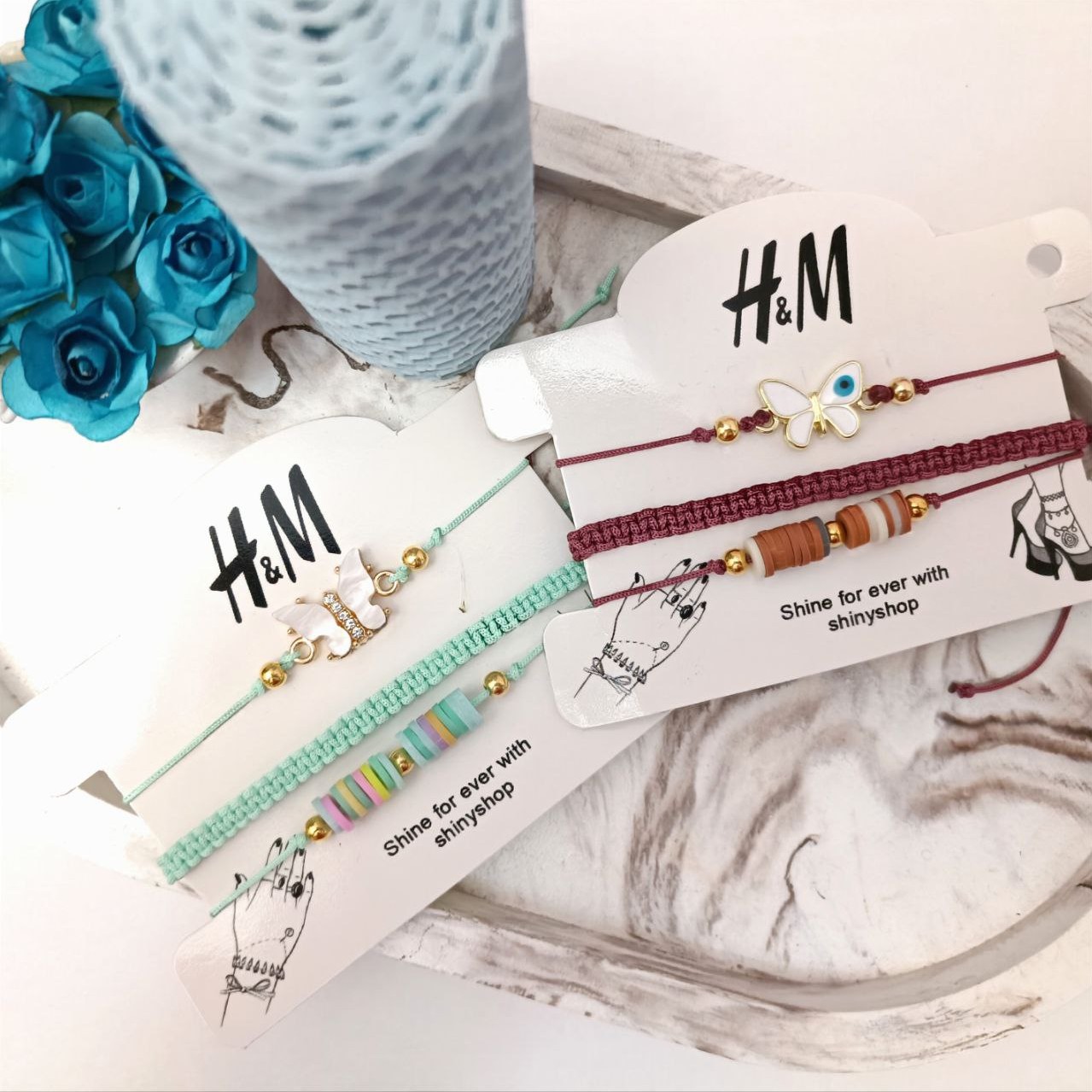 دستبند دوستی مدل پروانه (مدل پروانه های هر کدوم با هم فرق داره)،جنس نخی،رنگ سبز پاستیلی و گوشتی ،هر پک شامل سه دستبند