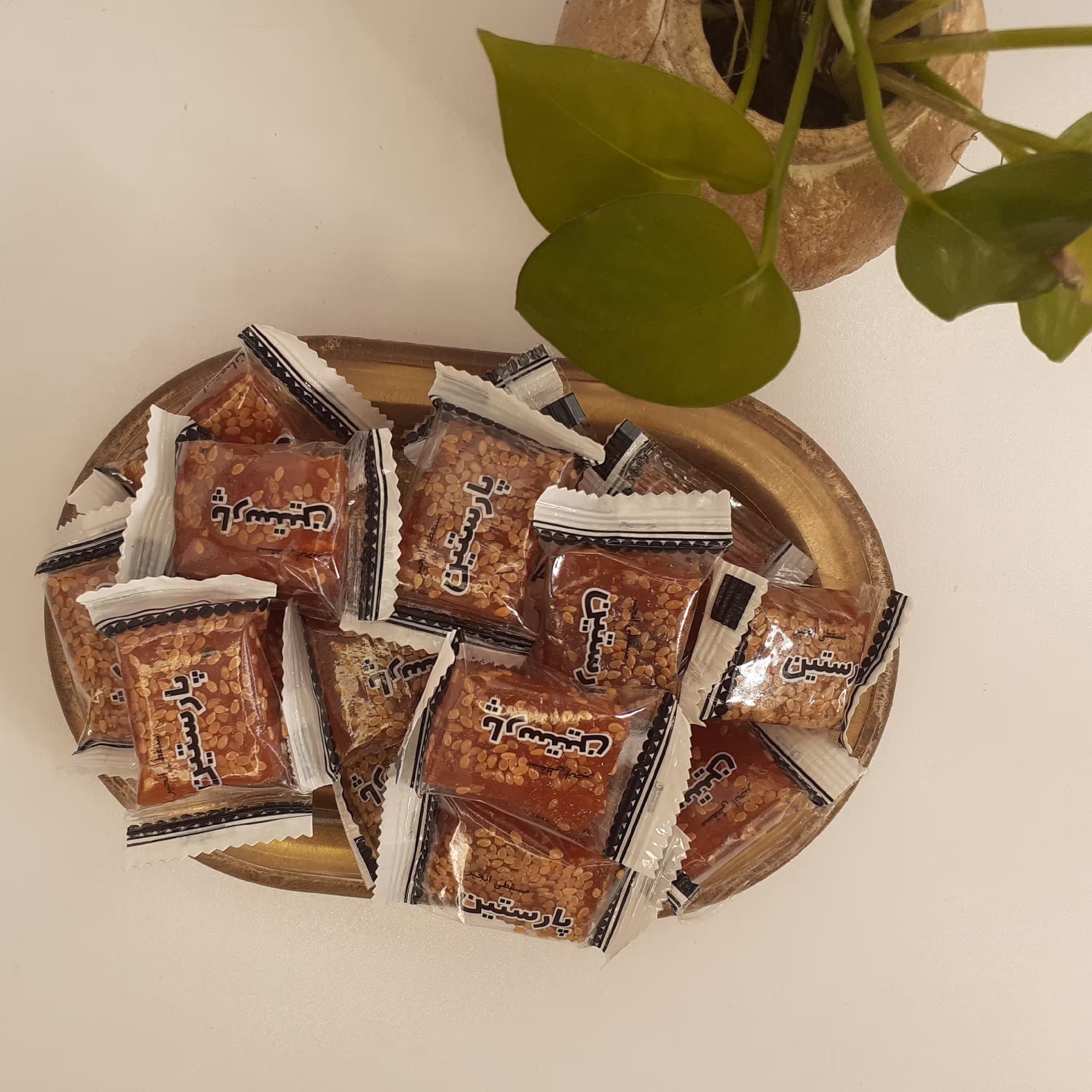 مسقطی انجیر استهبان طعم کنجدی بالاترین کیفیت و تازگی