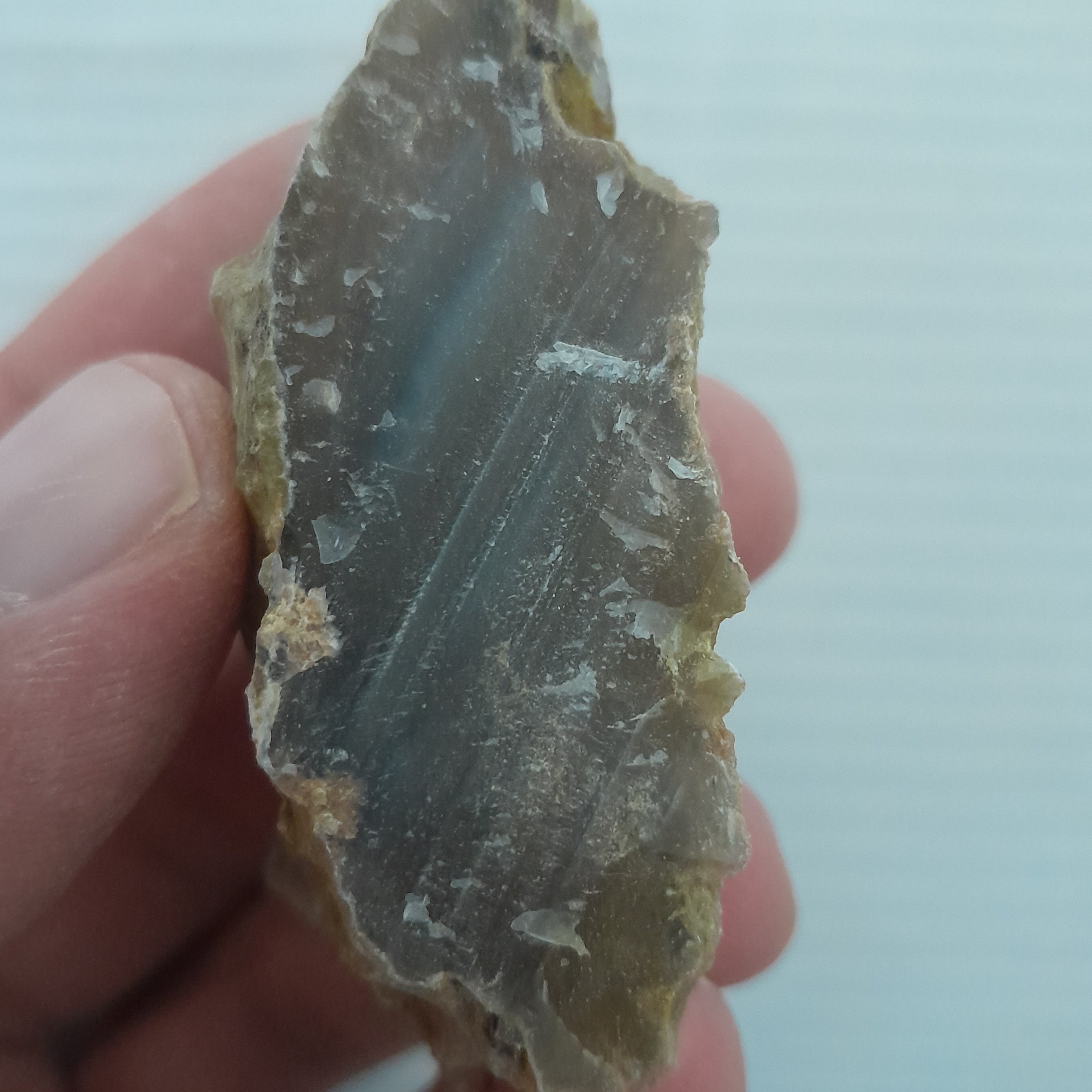 سنگ راف عقیق خطی کبود کد 100