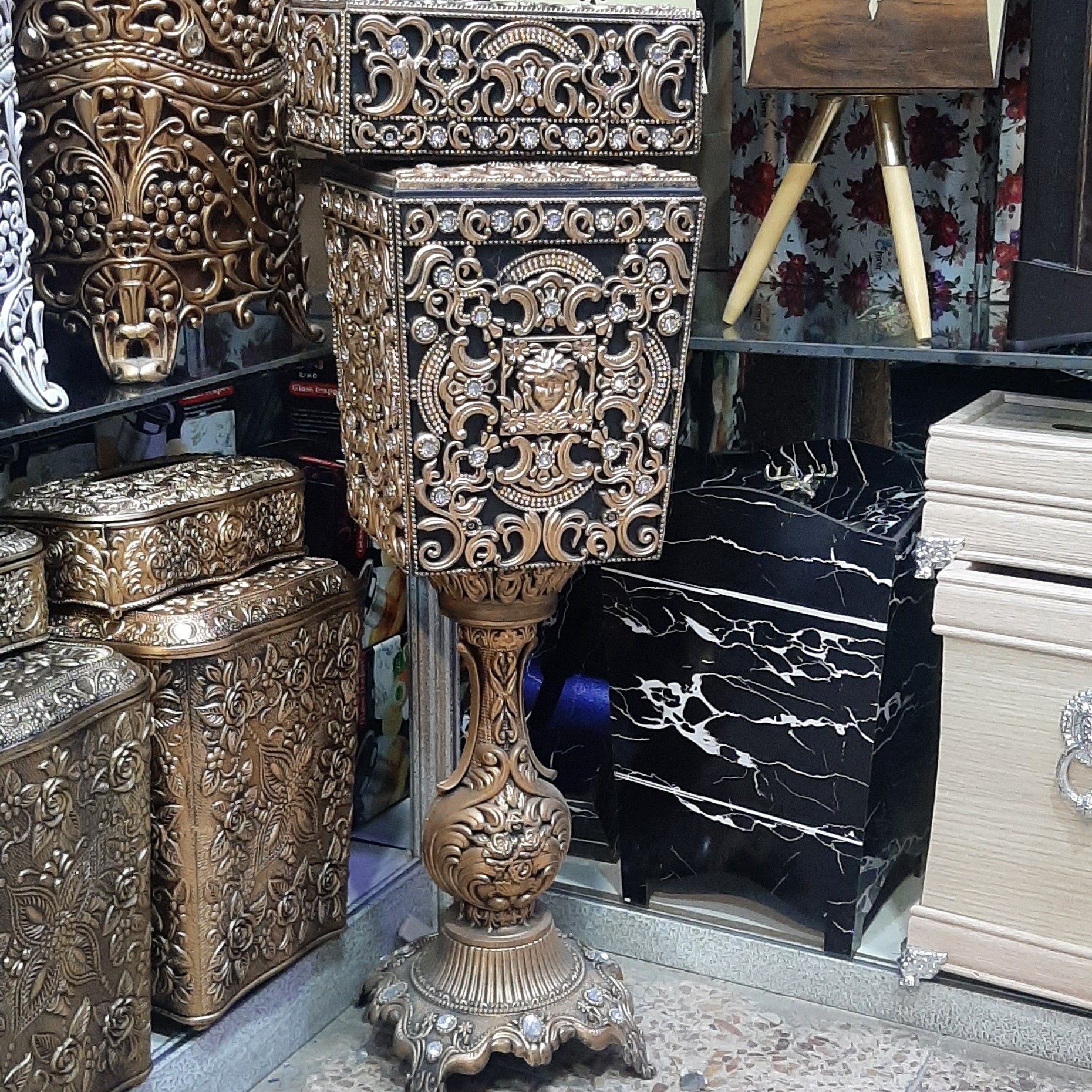 سطل و جادستمال شهرزاد