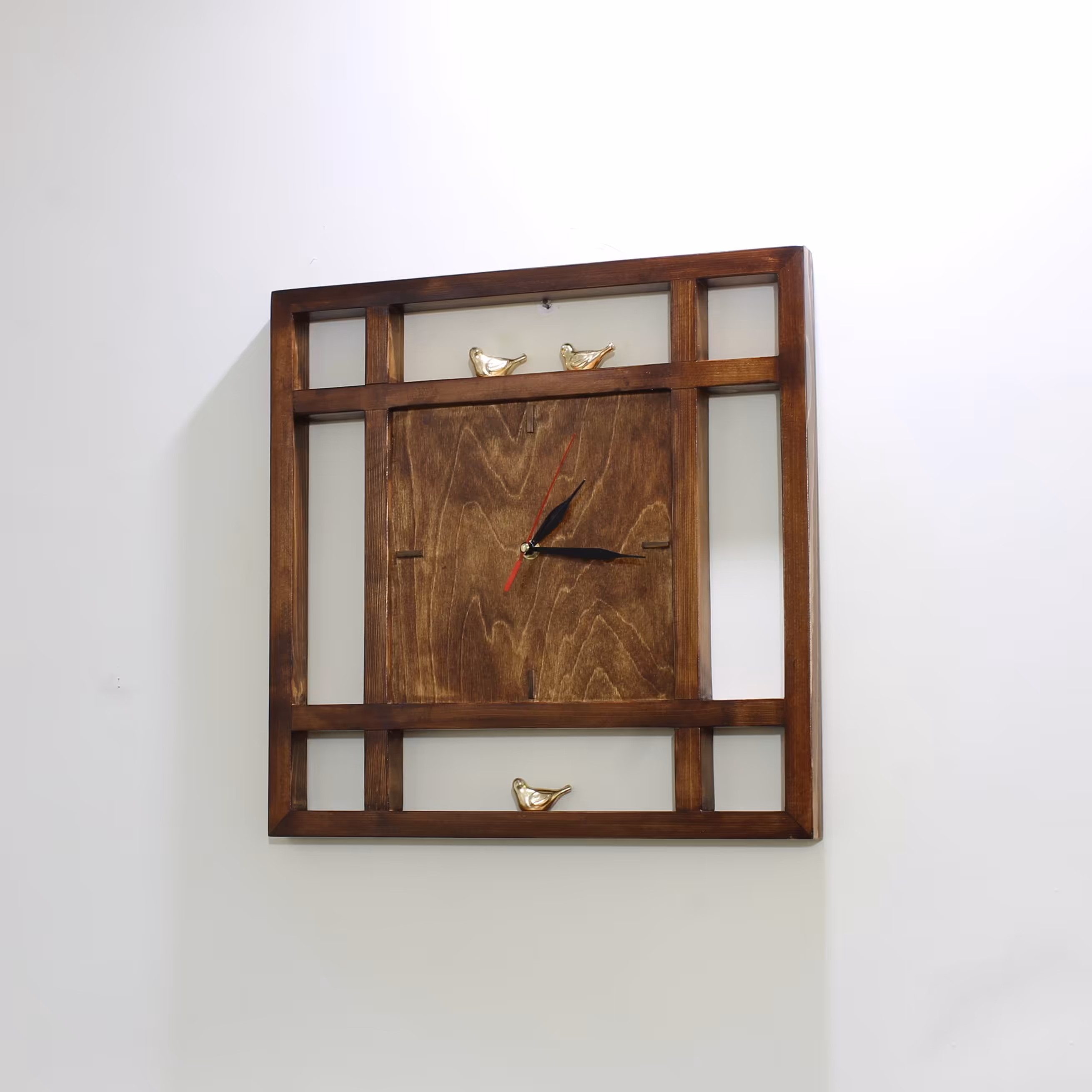 ساعت چوبی مربع 